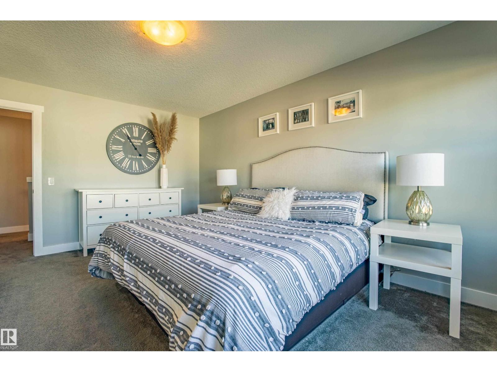 9815 225 ST NW, Edmonton