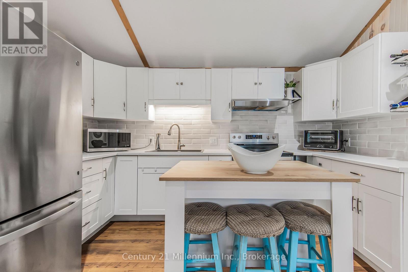 2 HAMILTON PLACE - 26