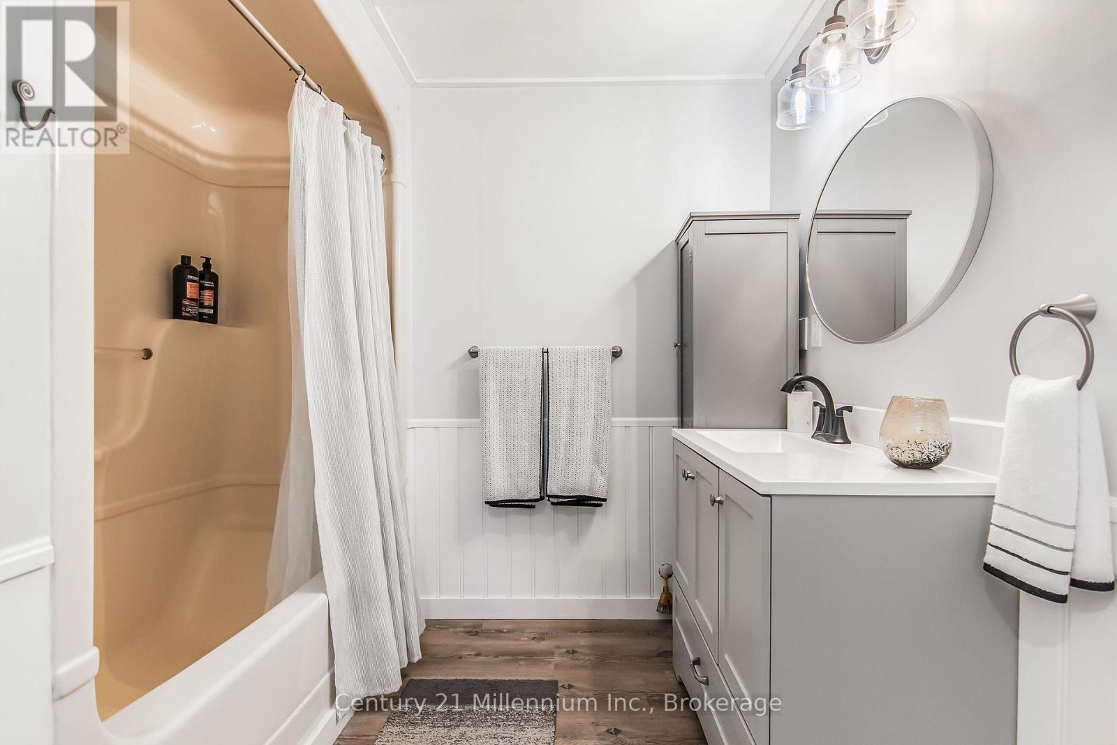 2 HAMILTON PLACE - 38