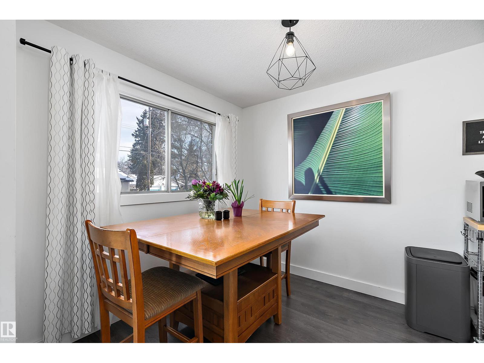 9326 80 AV NW, Edmonton