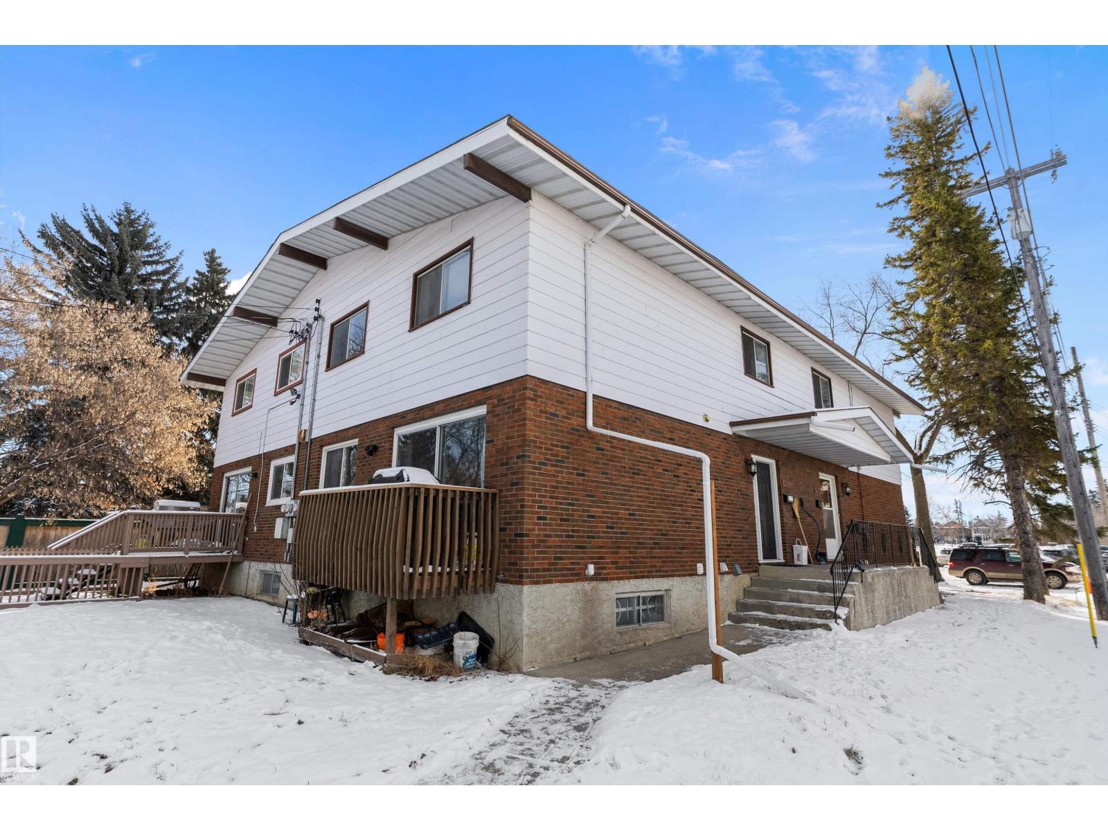 9326 80 AV NW, Edmonton