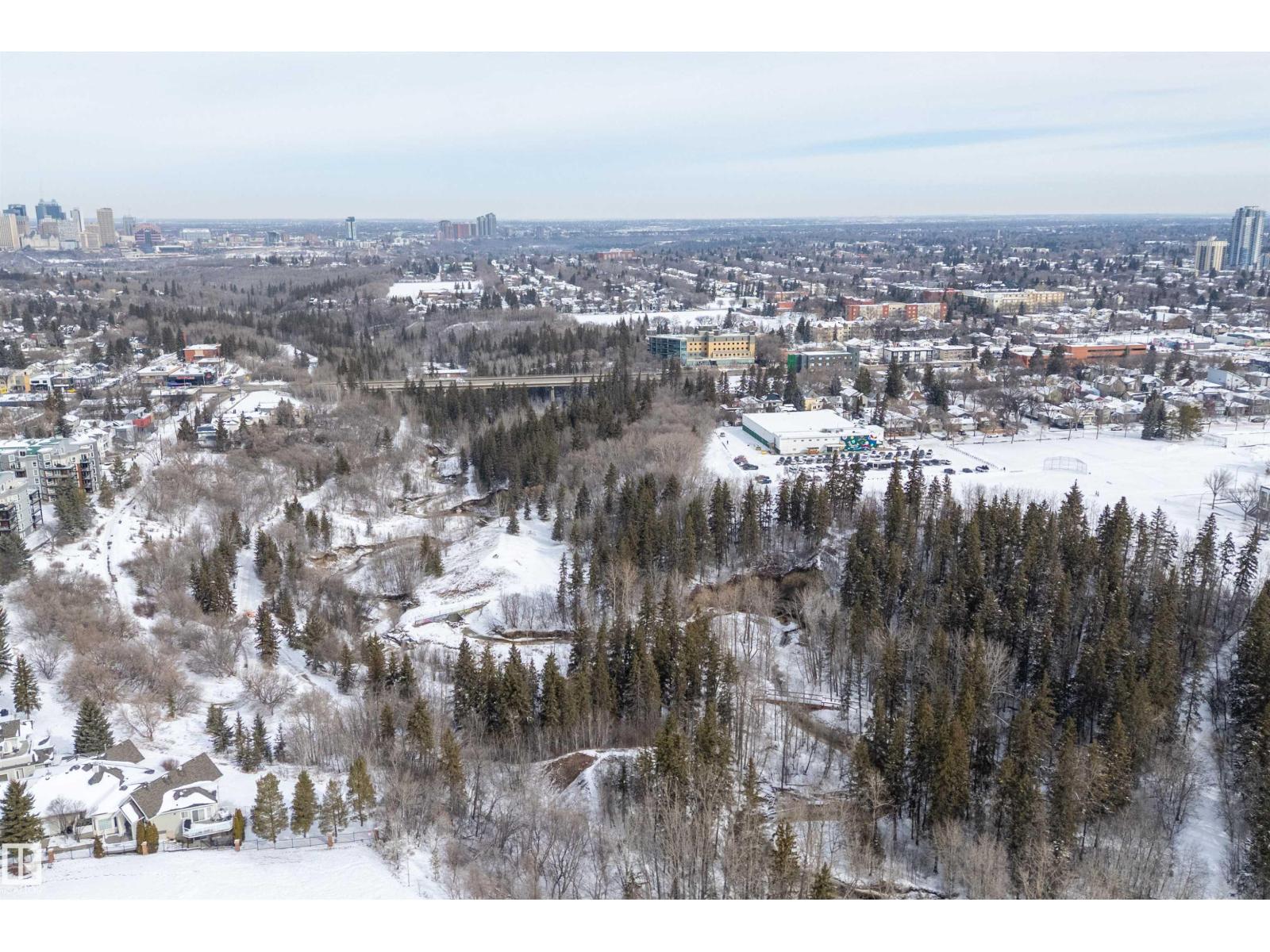 9326 80 AV NW, Edmonton