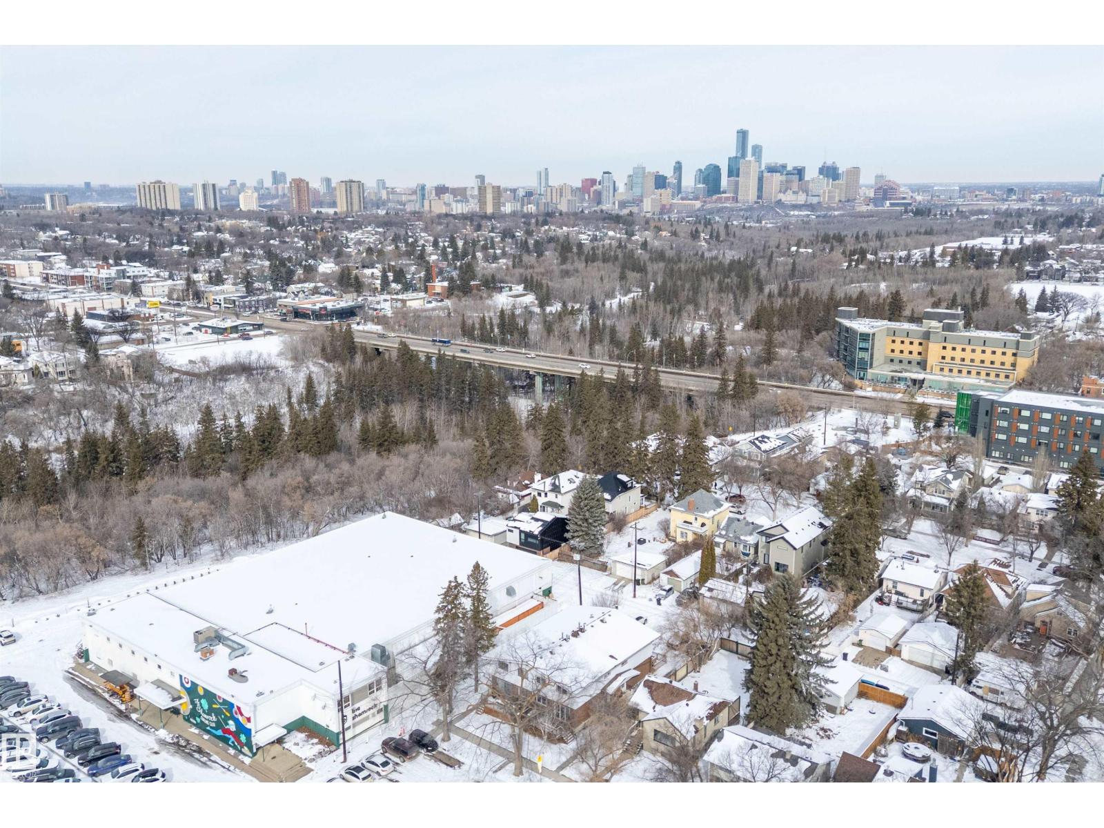 9326 80 AV NW, Edmonton