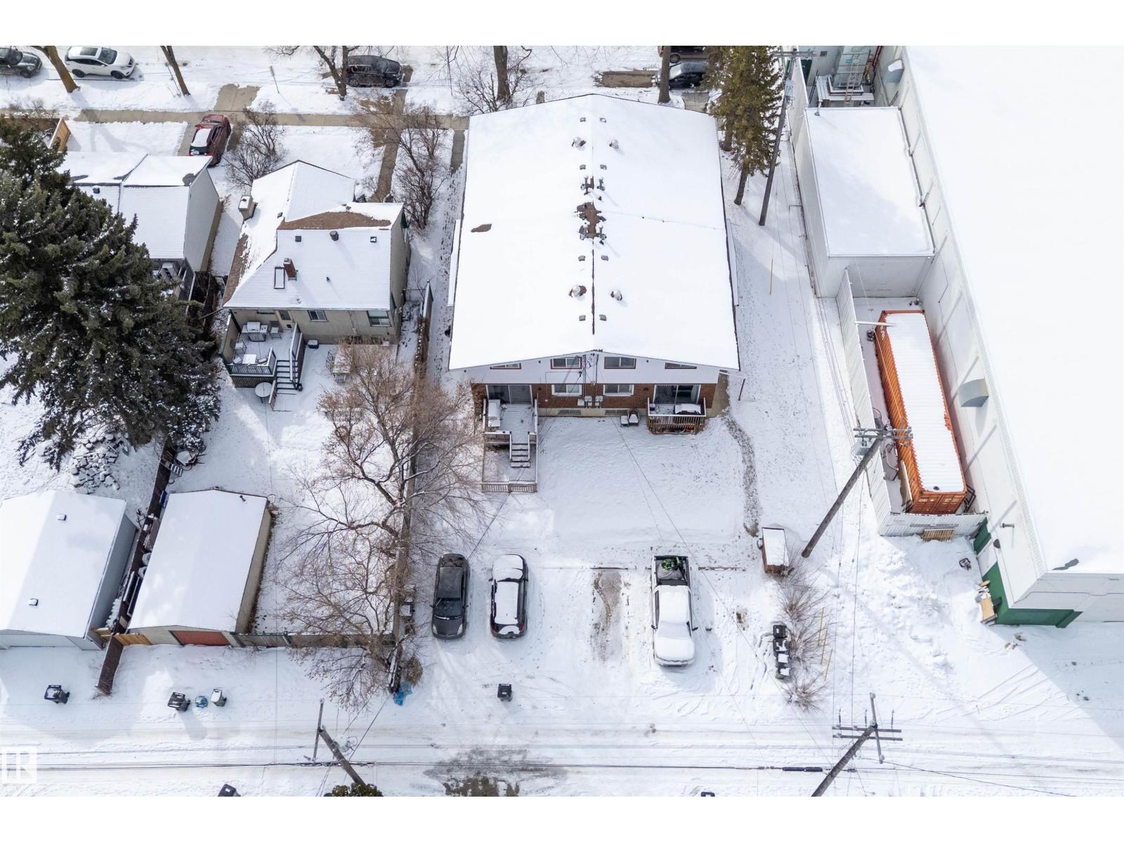 9326 80 AV NW, Edmonton