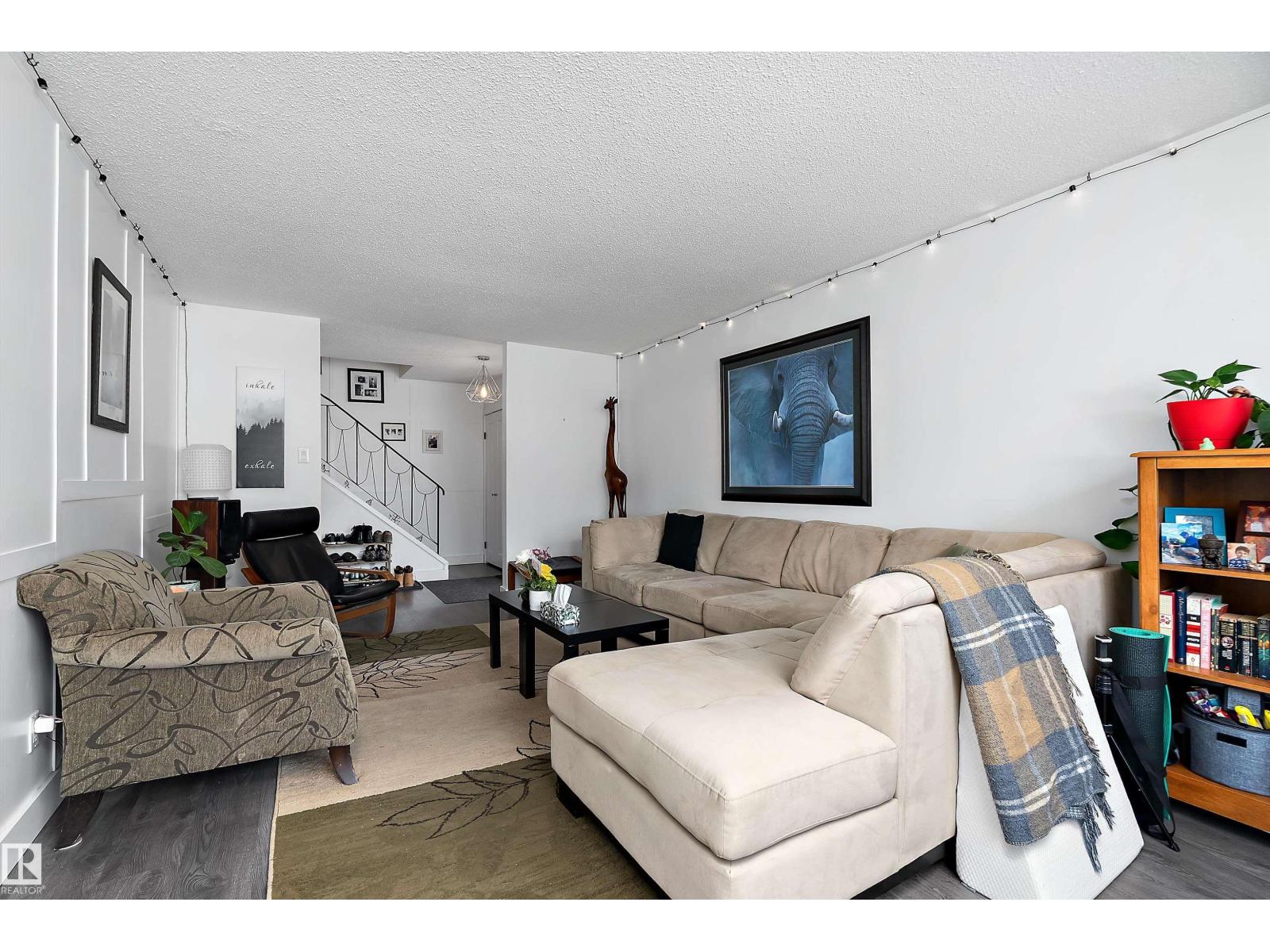 9326 80 AV NW, Edmonton