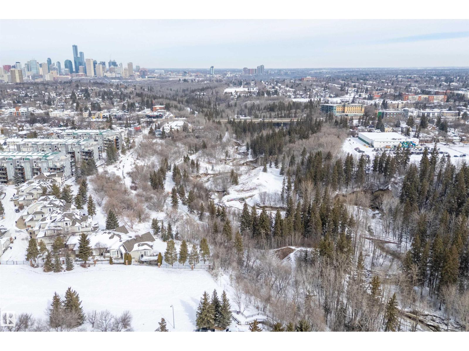 9326 80 AV NW, Edmonton