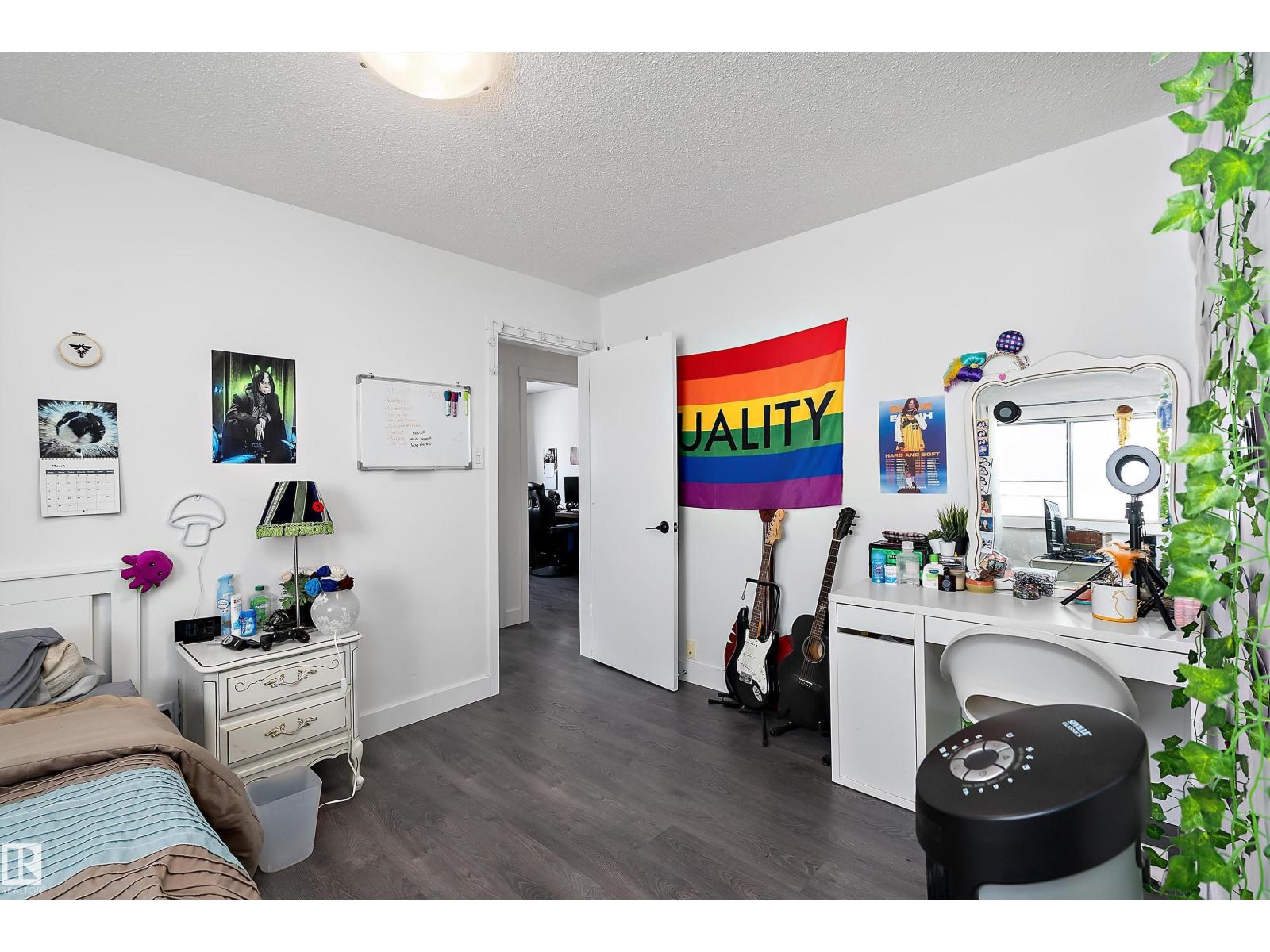 9326 80 AV NW, Edmonton