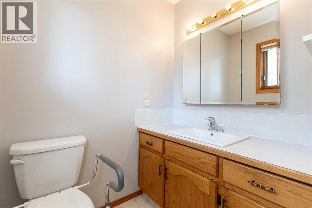 5319 37 Street, Innisfail