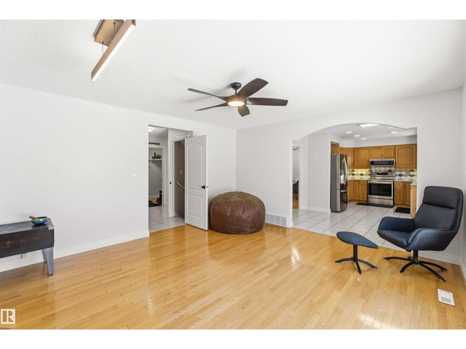 1324 116 ST NW, Edmonton