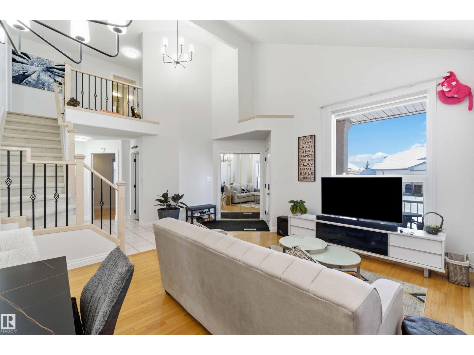 1324 116 ST NW, Edmonton