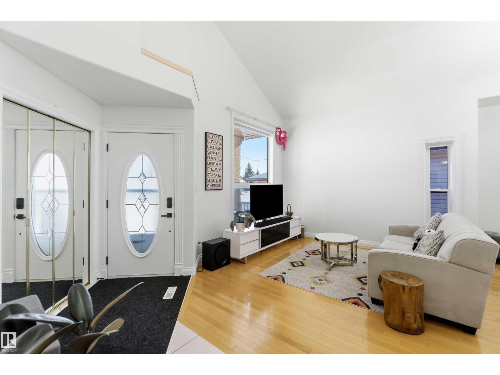 1324 116 ST NW, Edmonton