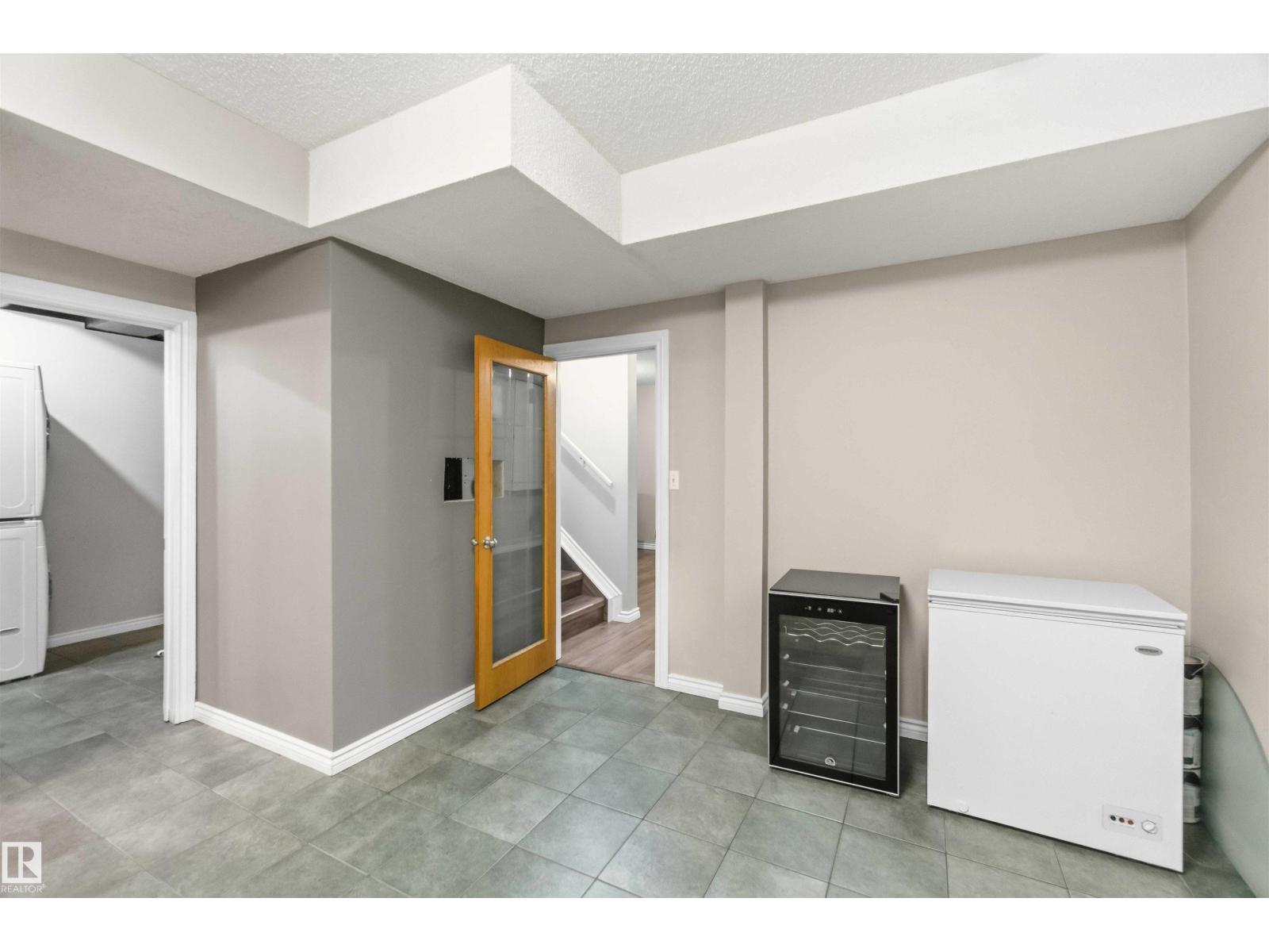 1324 116 ST NW, Edmonton