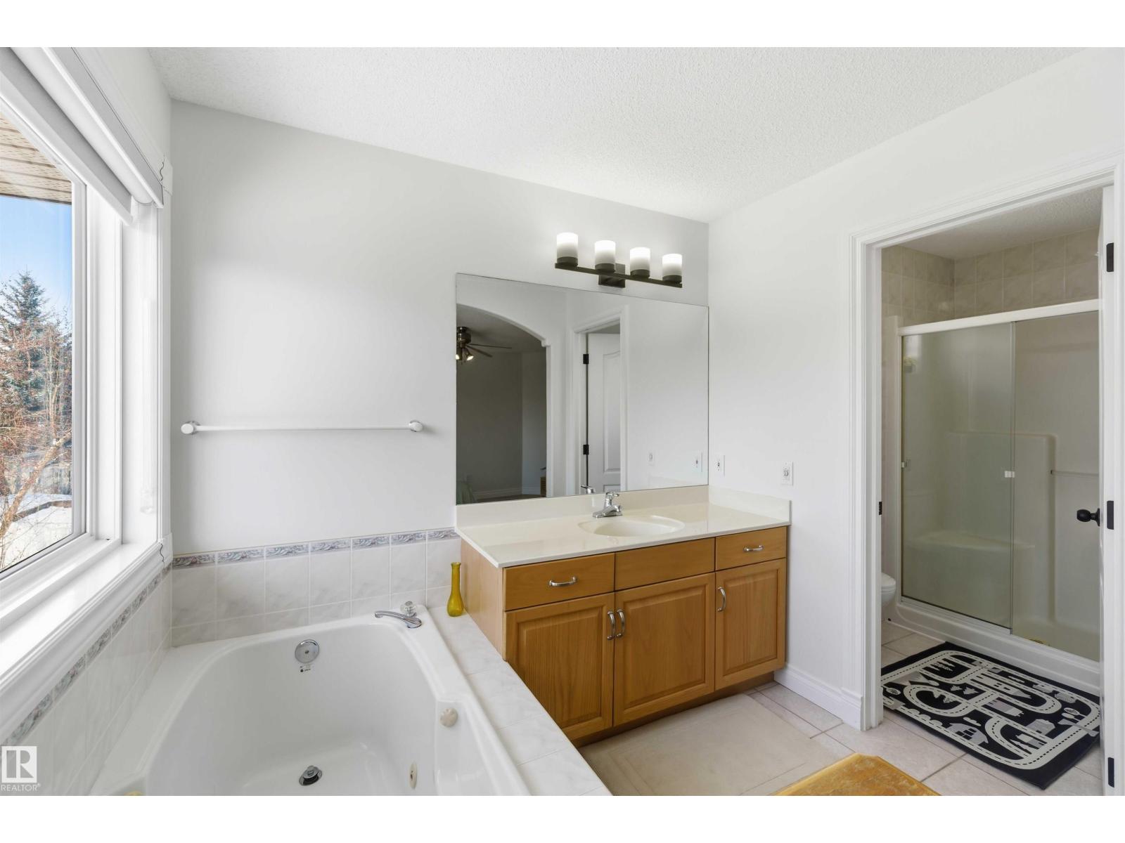 1324 116 ST NW, Edmonton