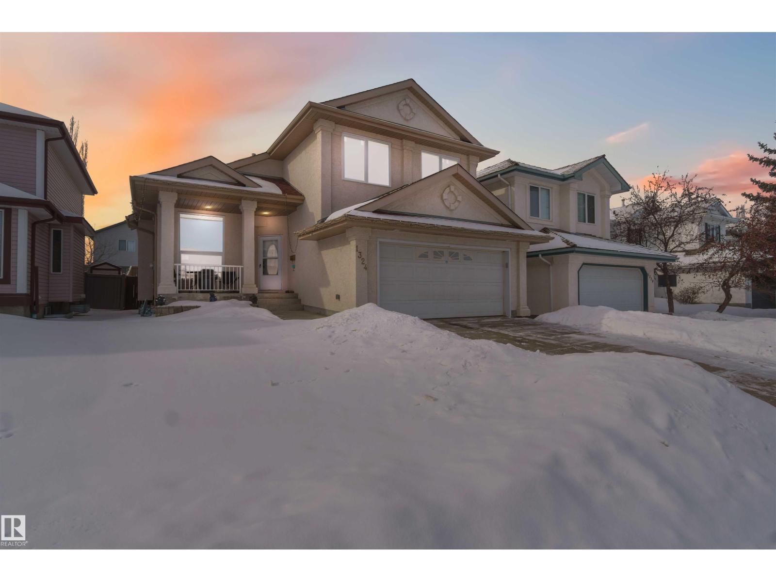 1324 116 ST NW, Edmonton