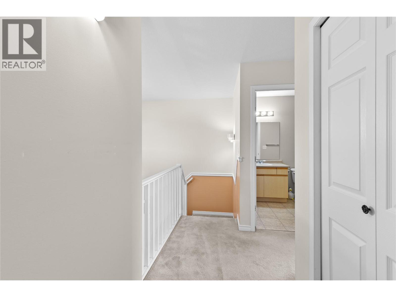 11387 Bottom Wood Lake Road Unit# 104, Lake Country