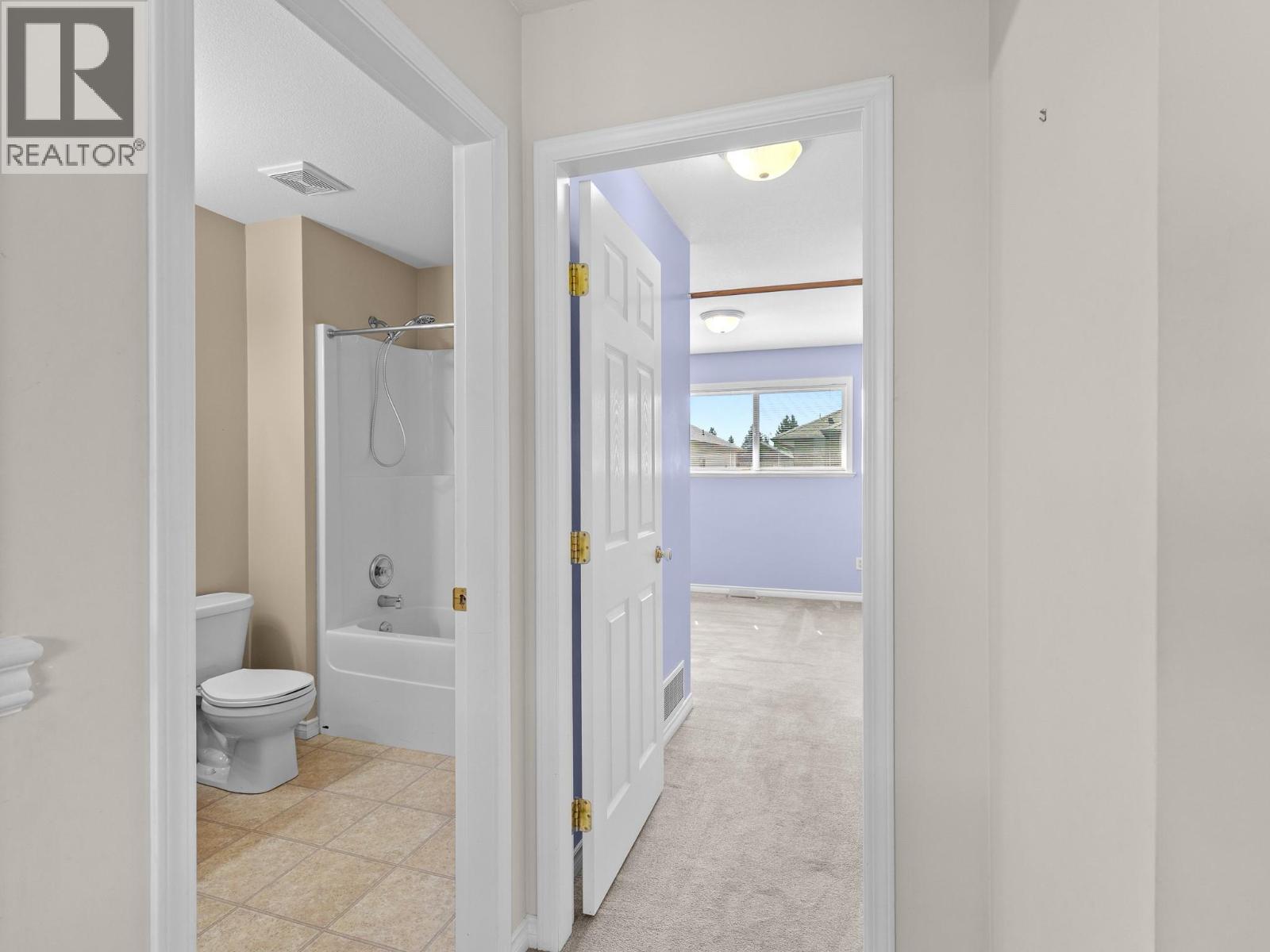 11387 Bottom Wood Lake Road Unit# 104, Lake Country