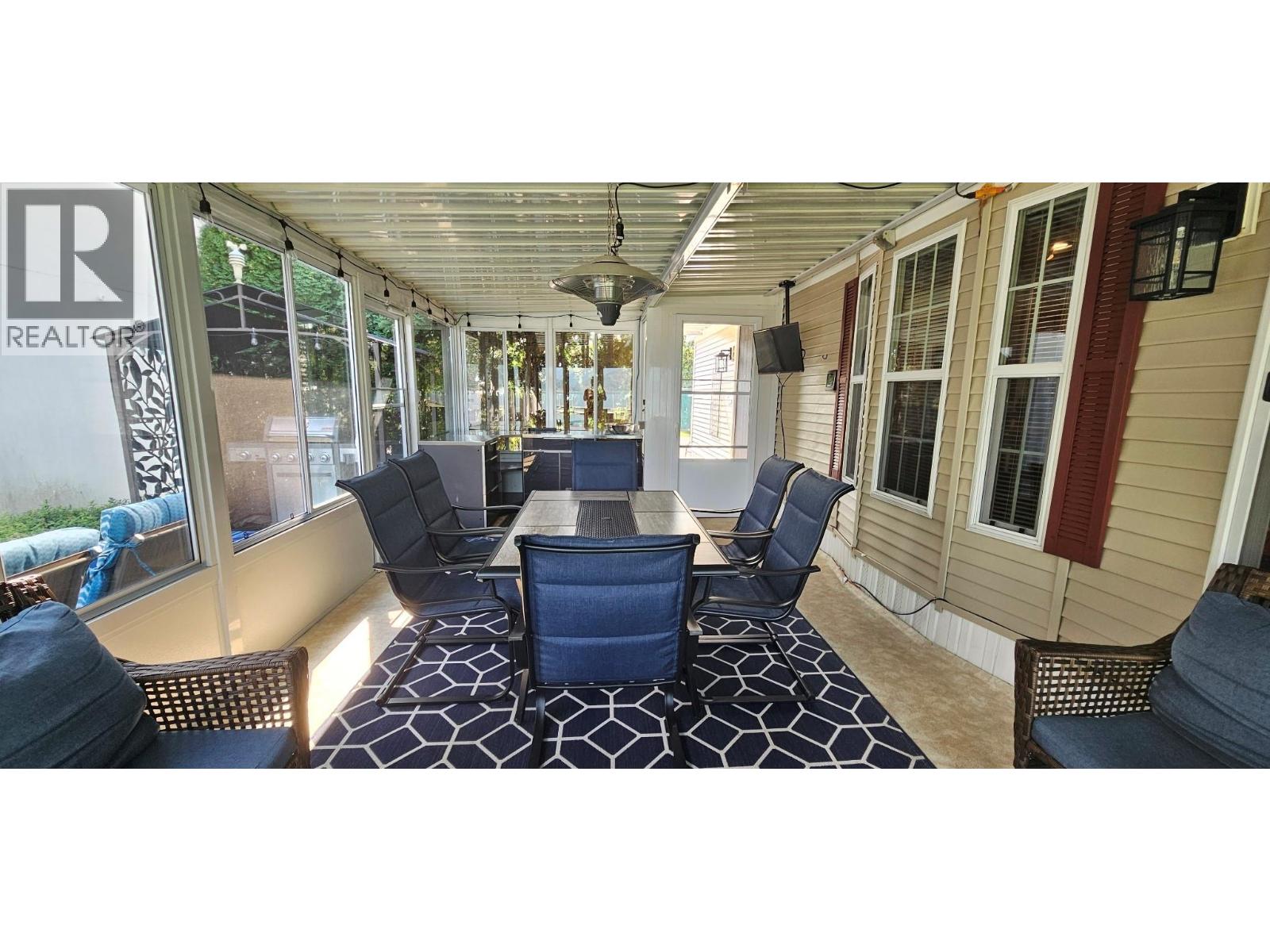 LS33 8192 Highway 97A Road, Mara