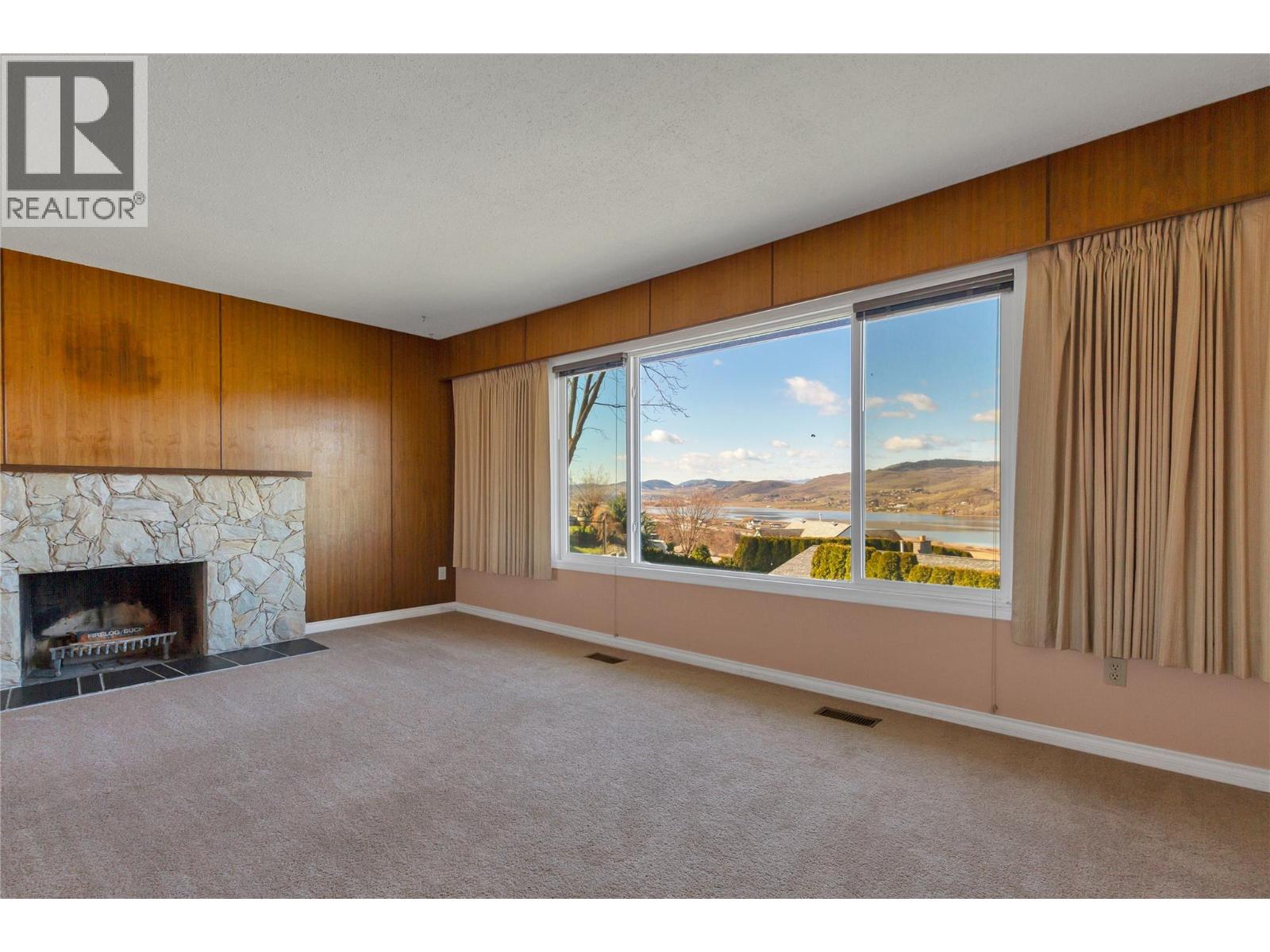 7515 L & A Road, Vernon