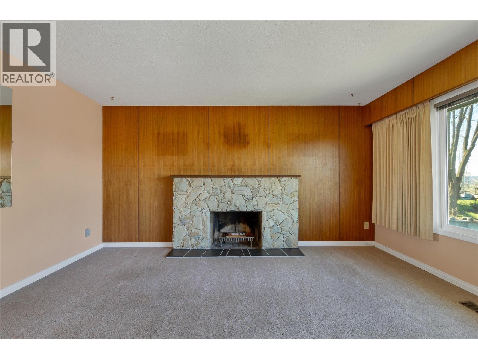 7515 L & A Road, Vernon