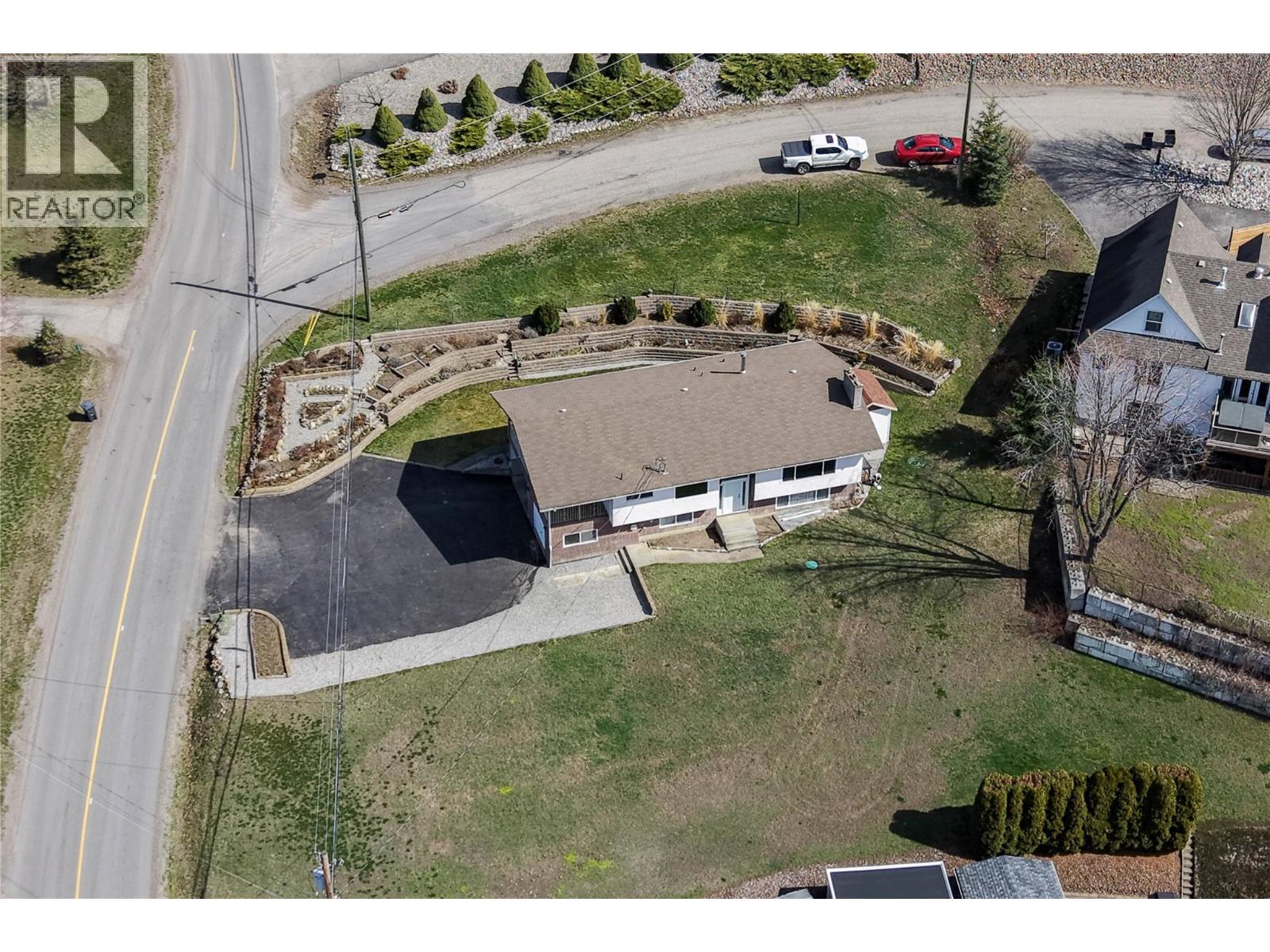 7515 L & A Road, Vernon