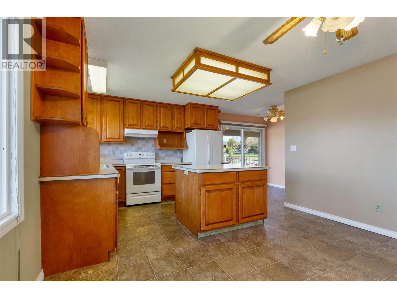 7515 L & A Road, Vernon