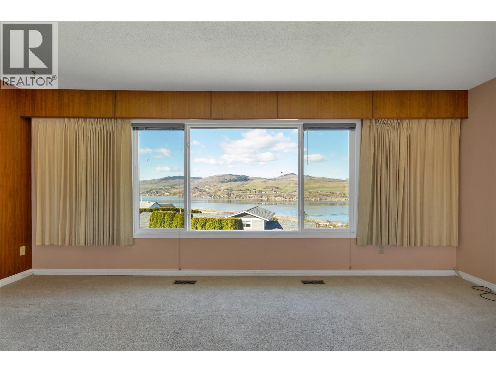 7515 L & A Road, Vernon