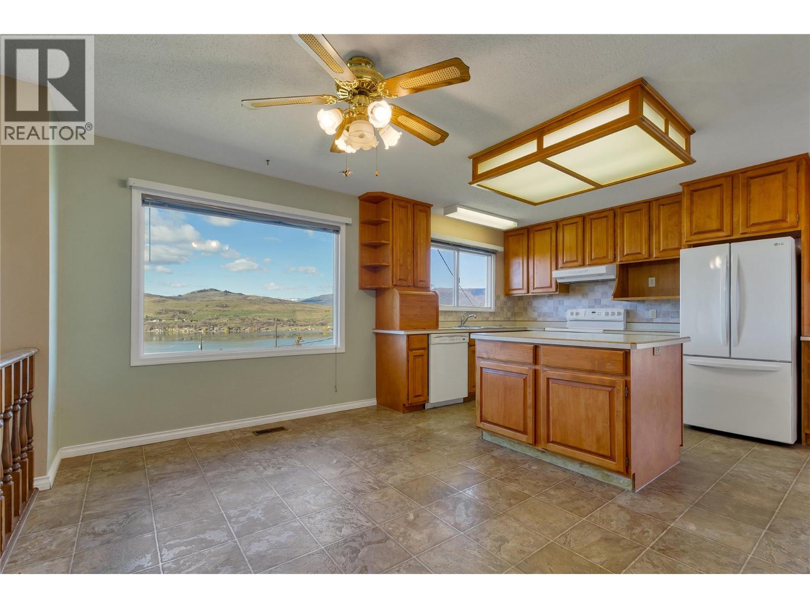 7515 L & A Road, Vernon