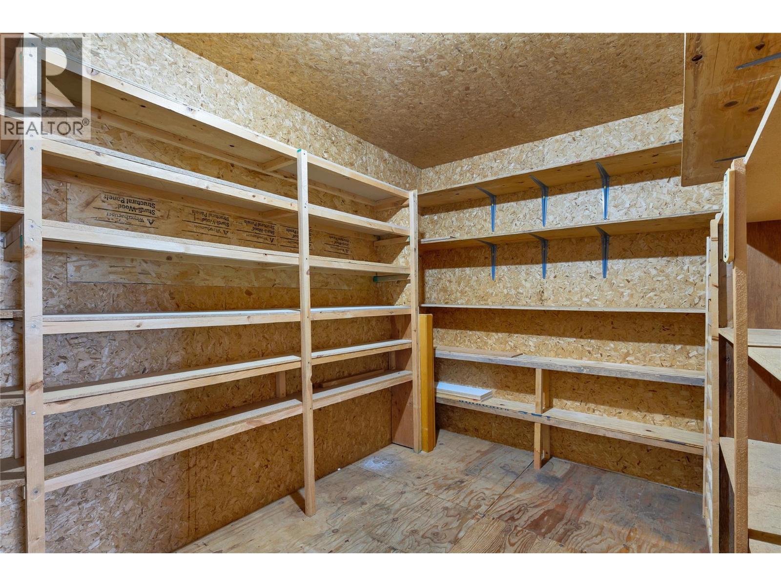 7515 L & A Road, Vernon