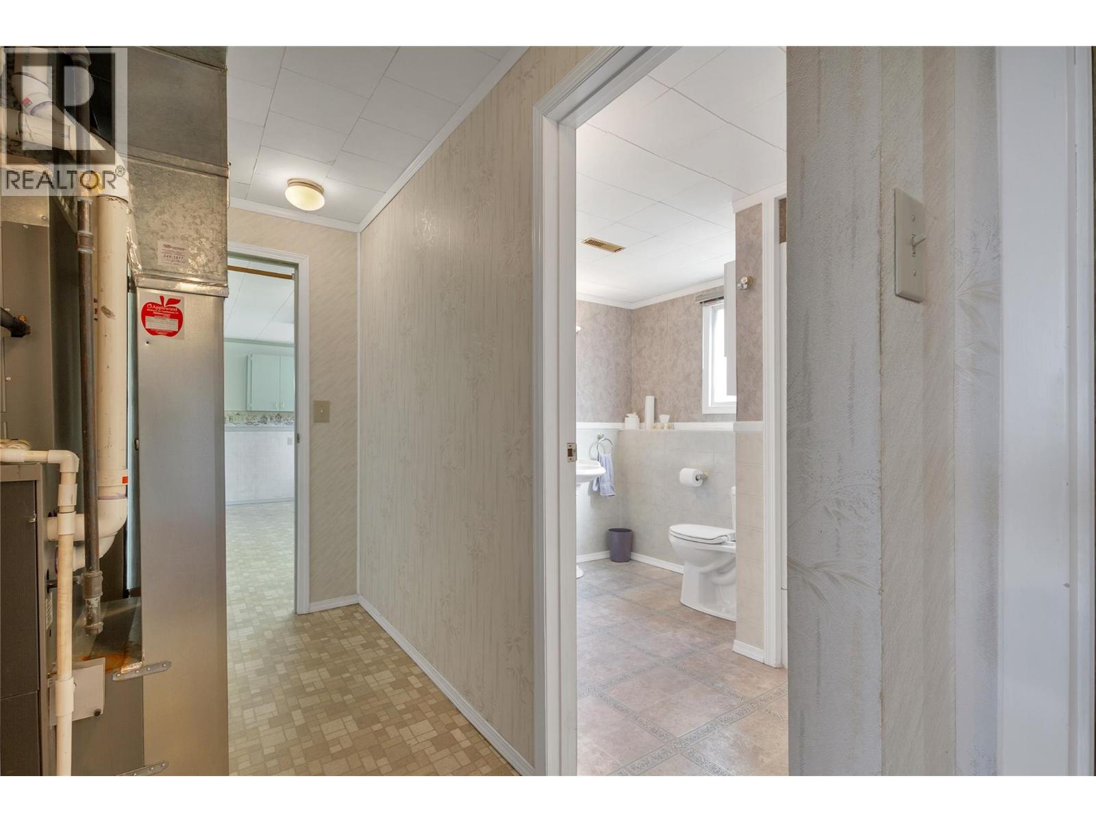 7515 L & A Road, Vernon