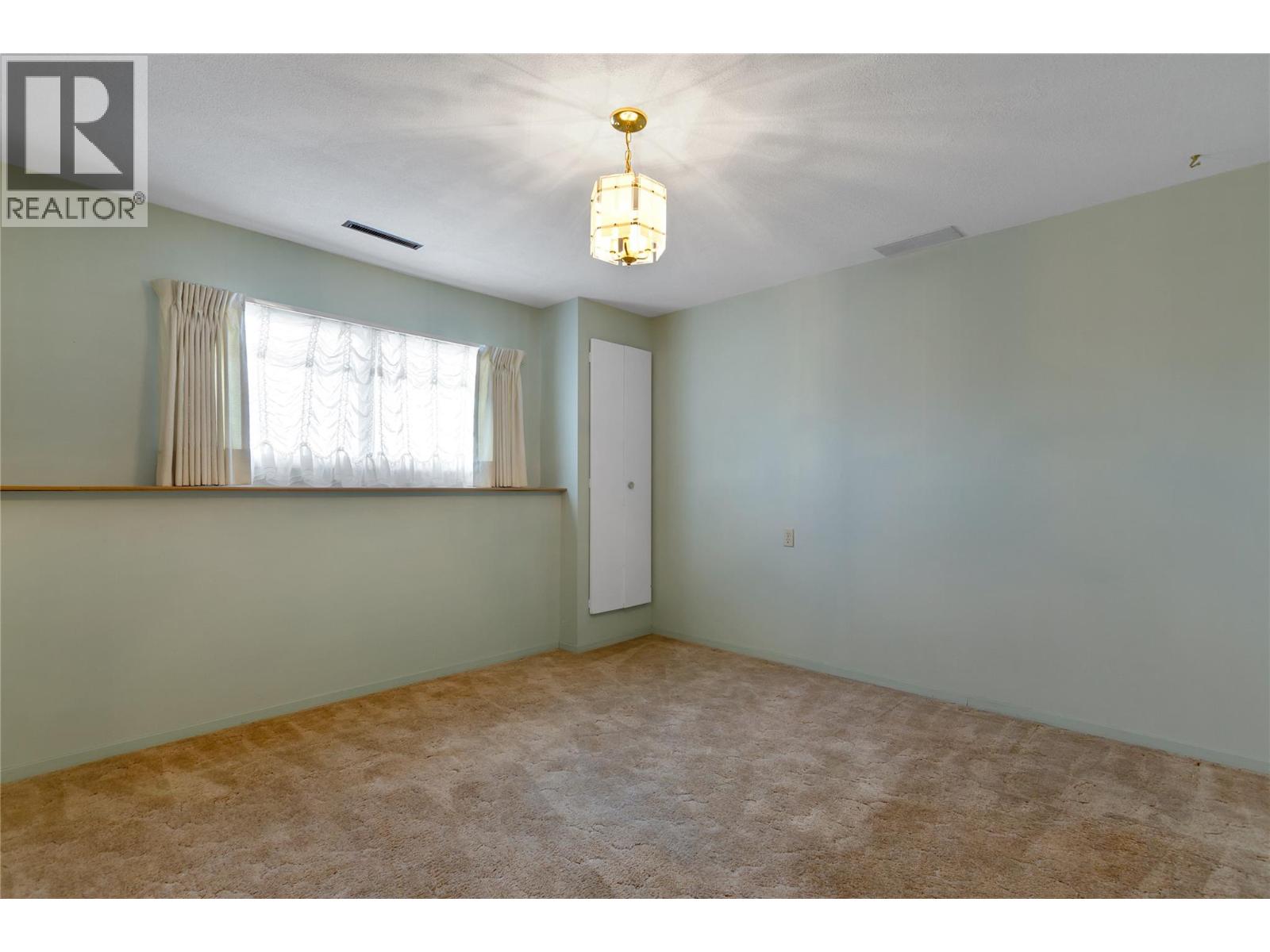 7515 L & A Road, Vernon