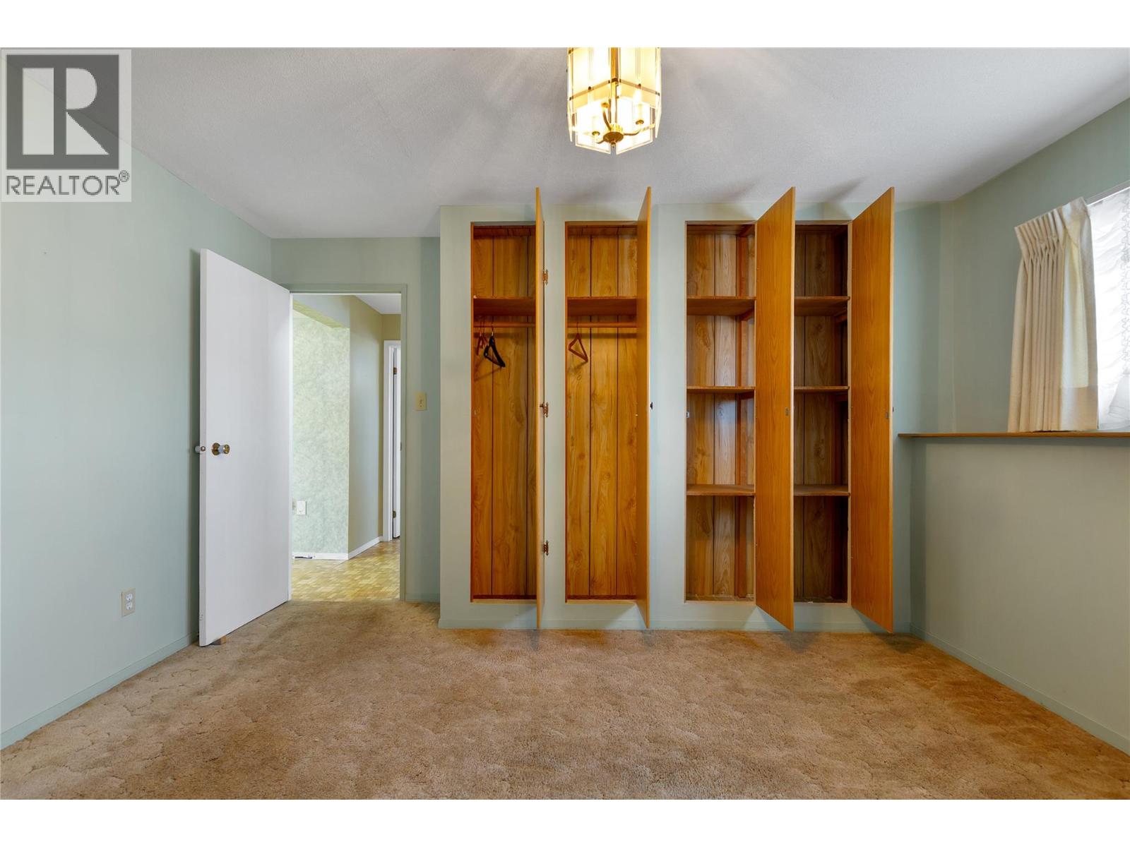 7515 L & A Road, Vernon