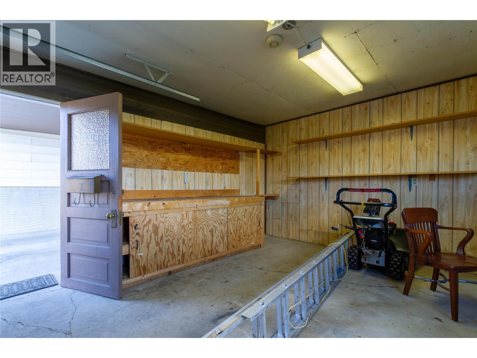 7515 L & A Road, Vernon