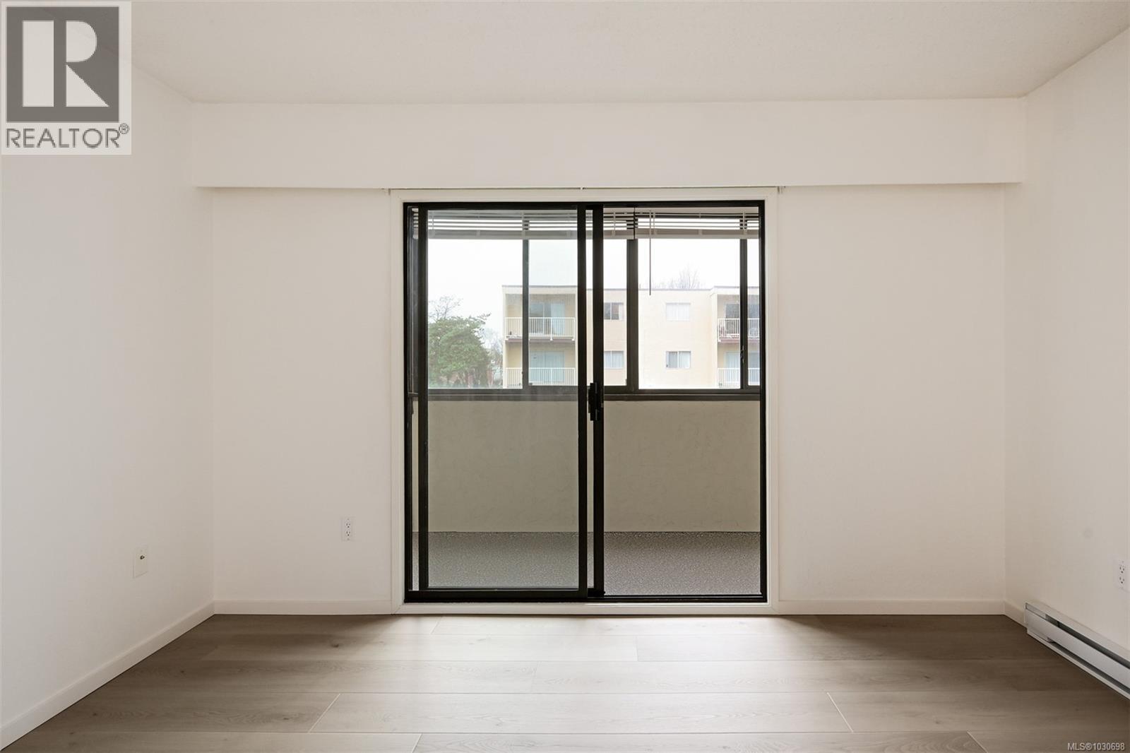 #206 2610 GRAHAM ST - 12