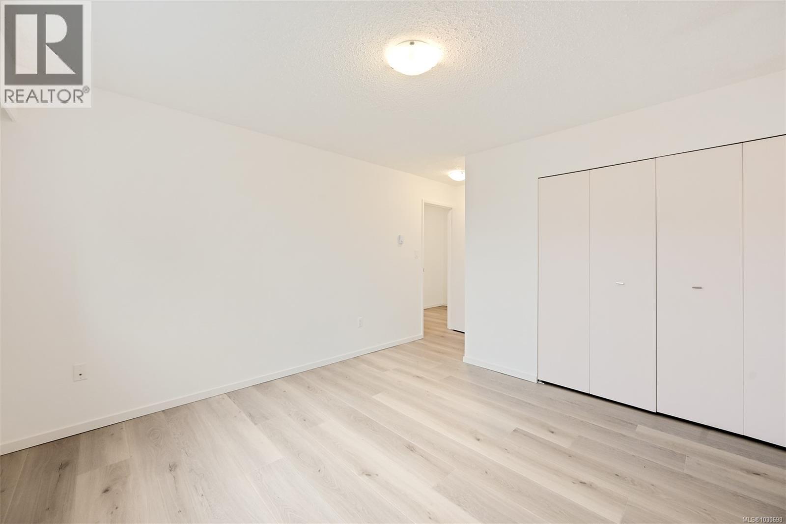 #206 2610 GRAHAM ST - 18