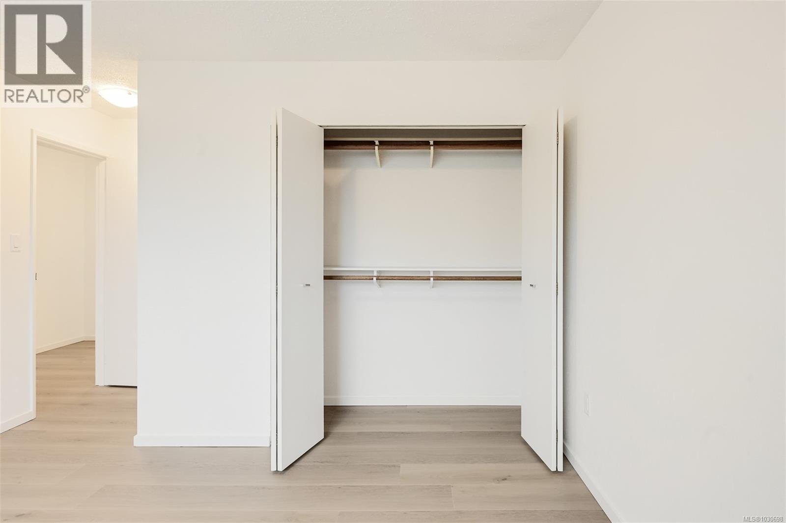 #206 2610 GRAHAM ST - 19