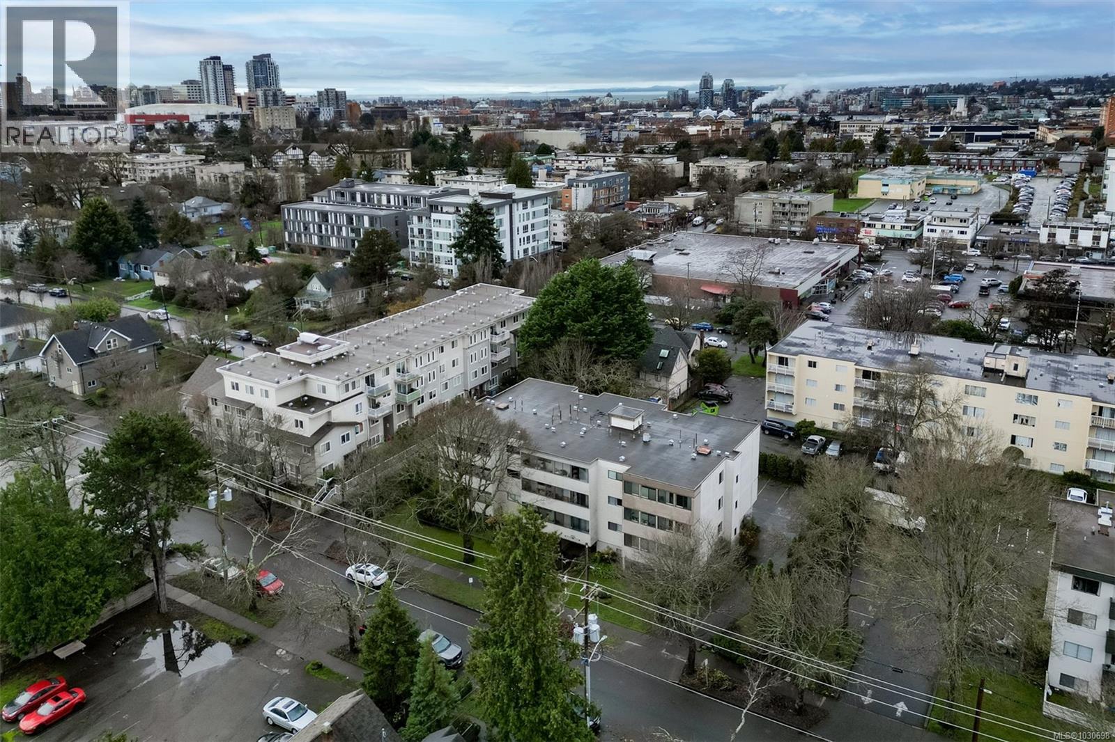 #206 2610 GRAHAM ST - 25