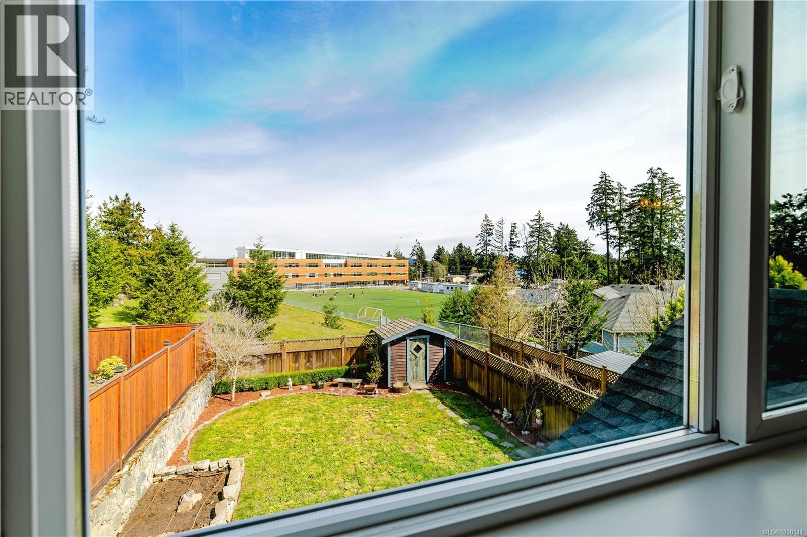 3087 Alouette Dr, Langford