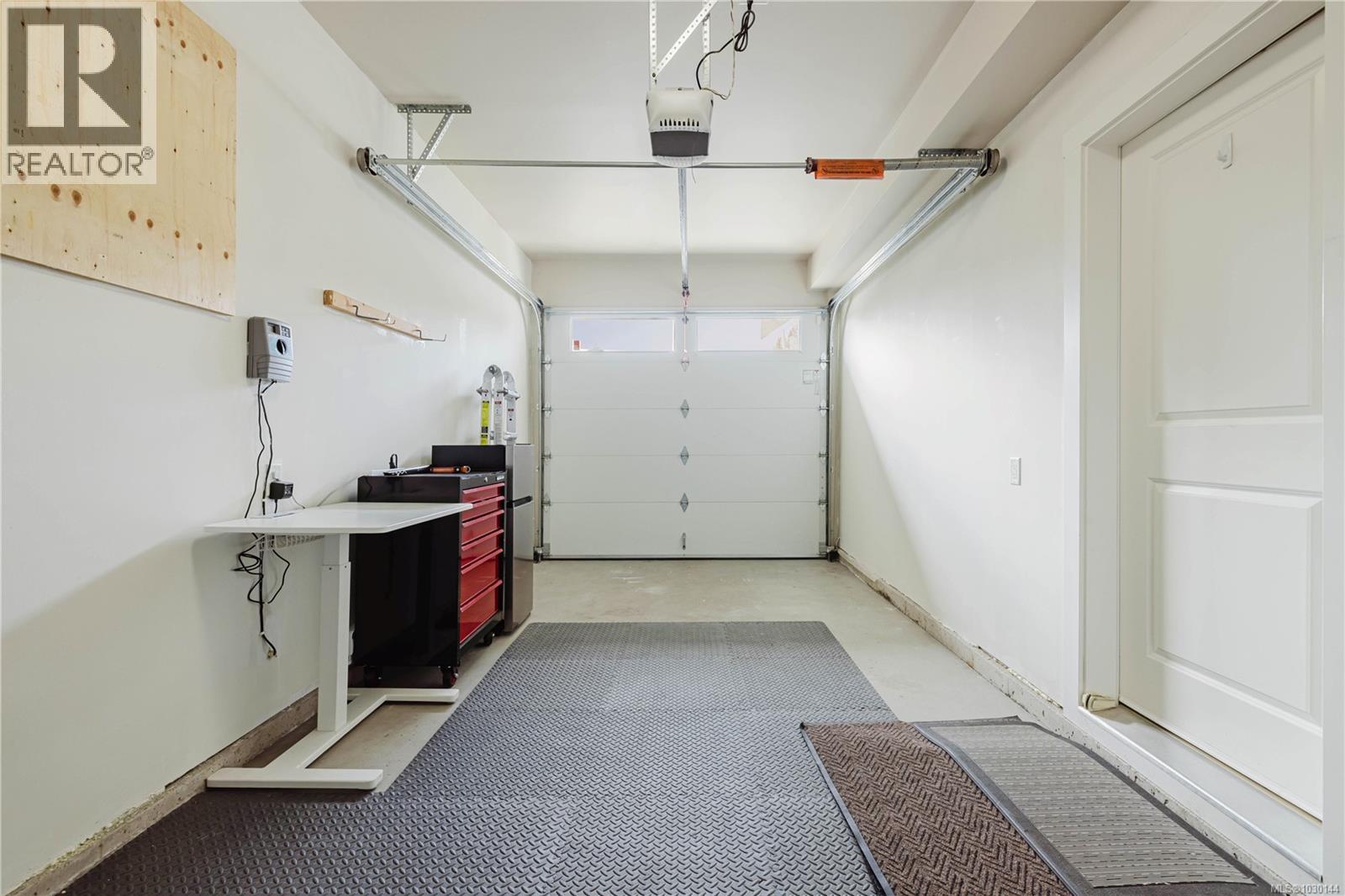 3087 Alouette Dr, Langford