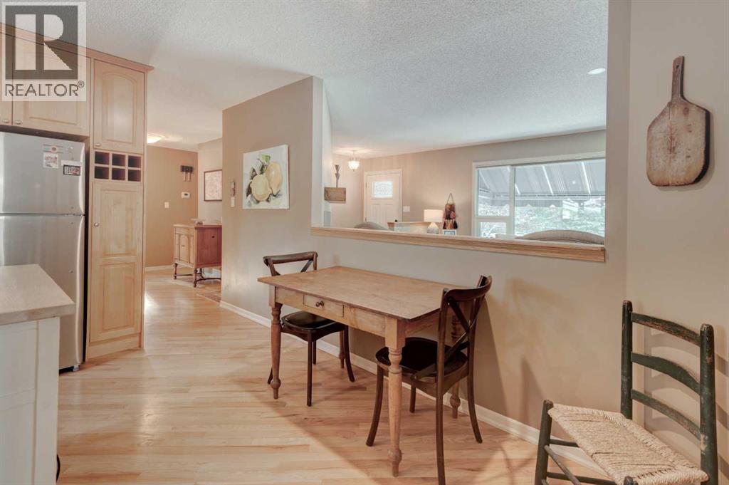 Single Family House Bungalow for Sale in  Mountain Place Rosemont Okotoks 