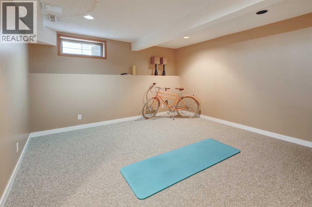 Single Family House Bungalow for Sale in  Mountain Place Rosemont Okotoks 