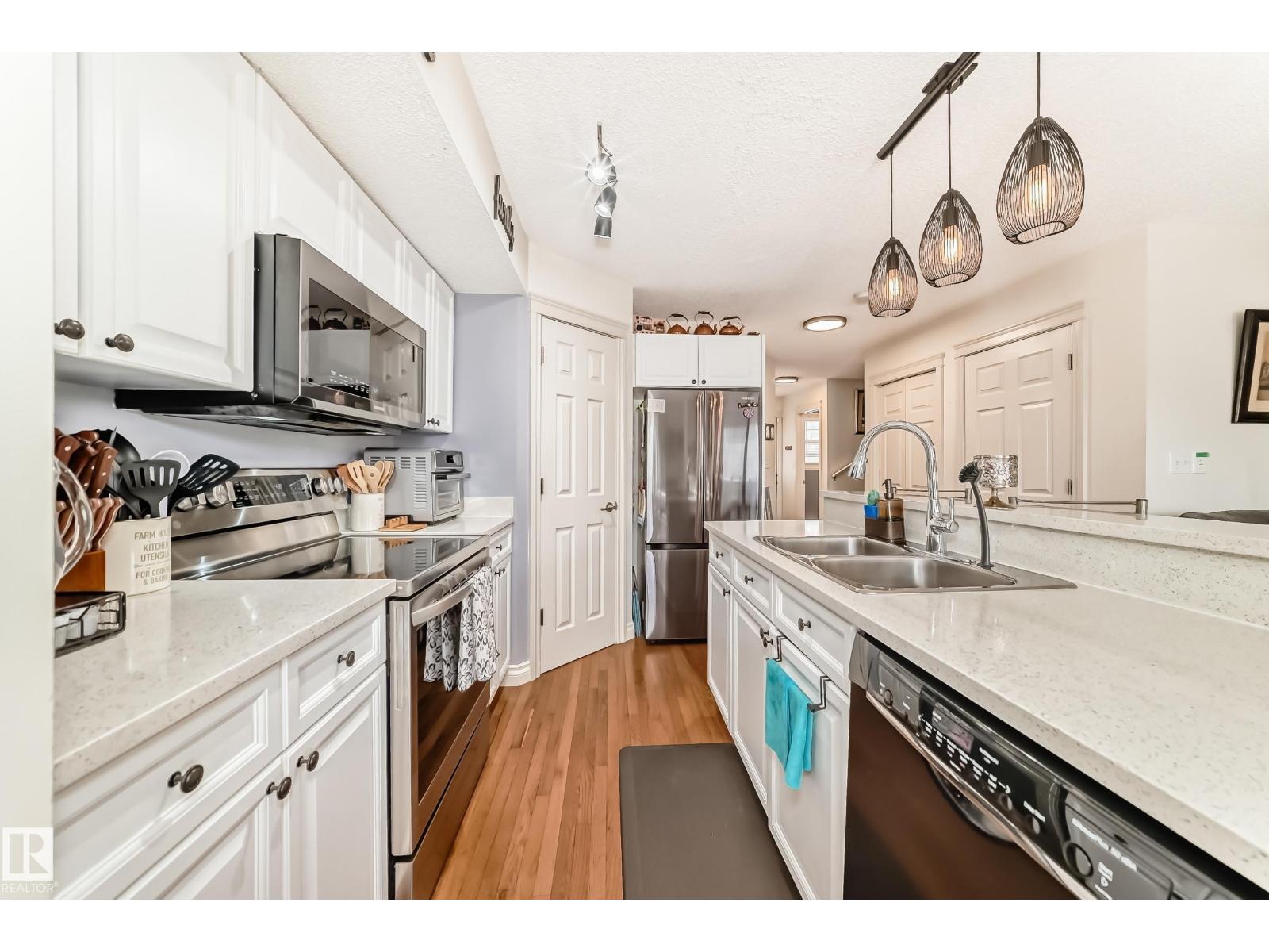 2 HARTWICK LO, Spruce Grove