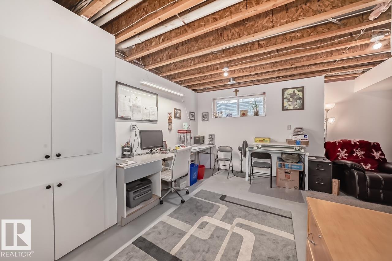 2 HARTWICK LO, Spruce Grove