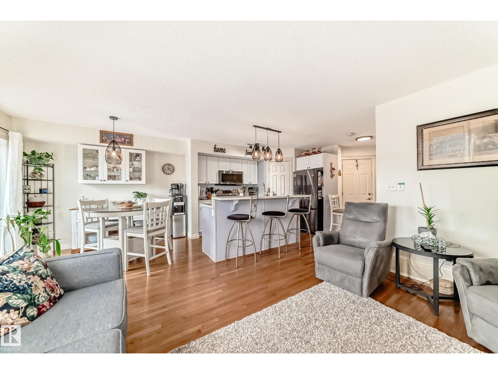 2 HARTWICK LO, Spruce Grove