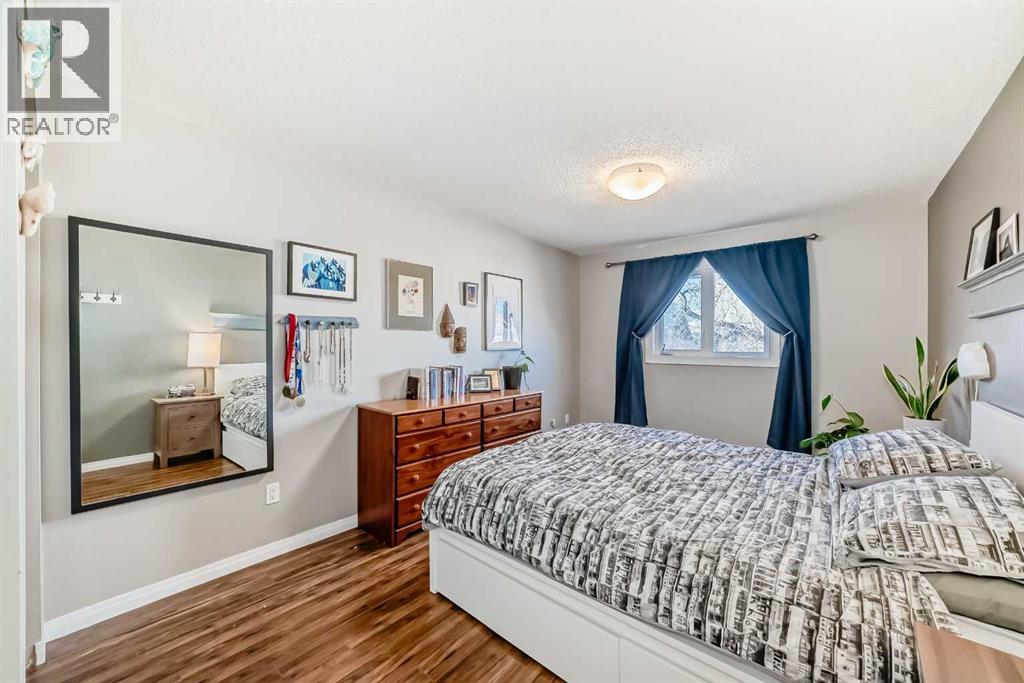 Single Family House for Sale in    Avenue NW Sunnyside Calgary 