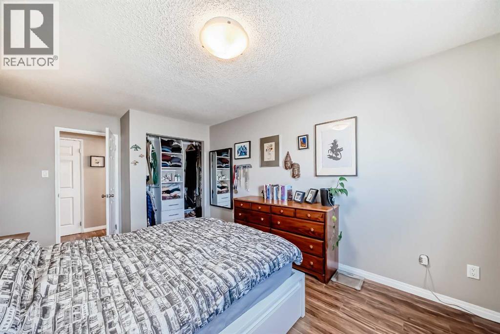 Single Family House for Sale in    Avenue NW Sunnyside Calgary 