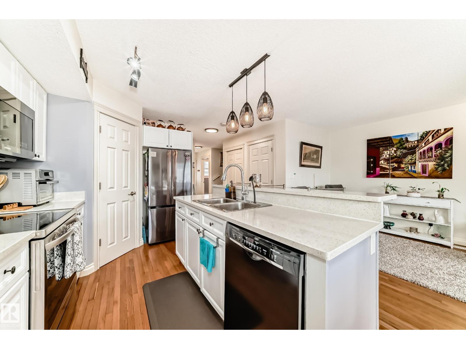 2 HARTWICK LO, Spruce Grove