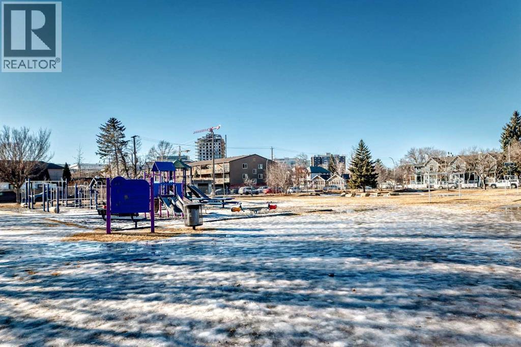 Single Family House for Sale in    Avenue NW Sunnyside Calgary 