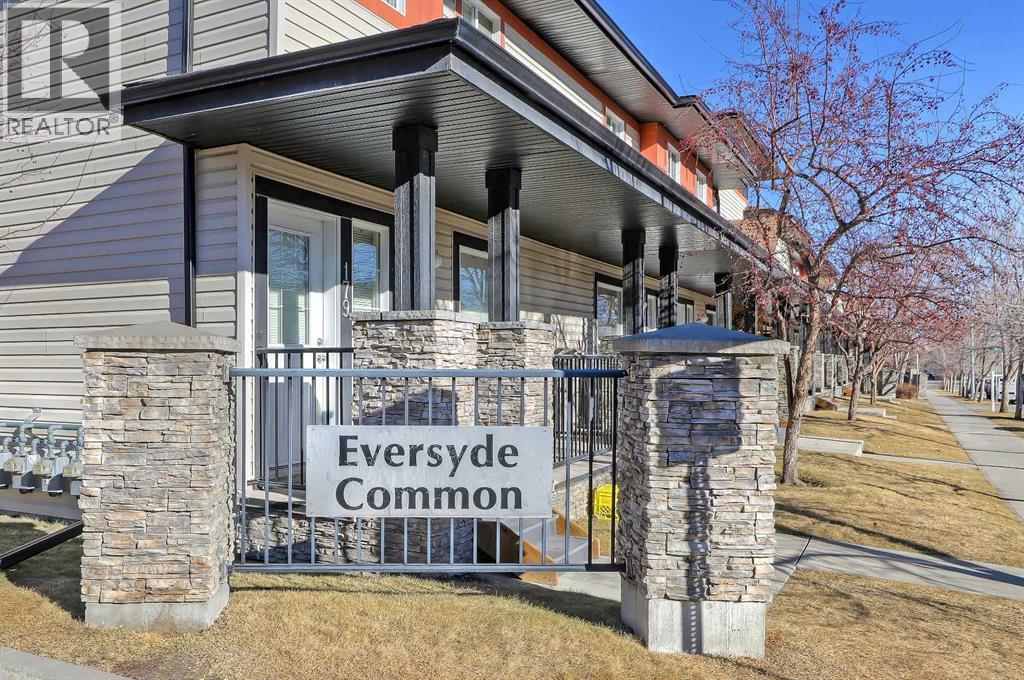 Single Family House for Sale in  Eversyde Common SW Evergreen Calgary 