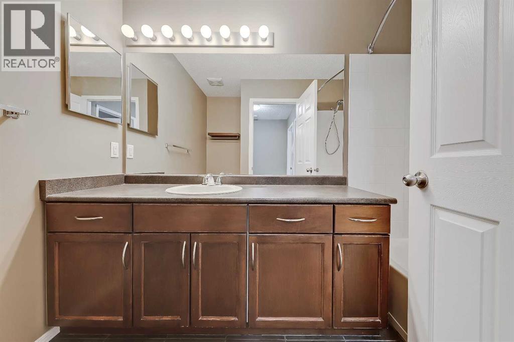 Single Family House for Sale in  Eversyde Common SW Evergreen Calgary 