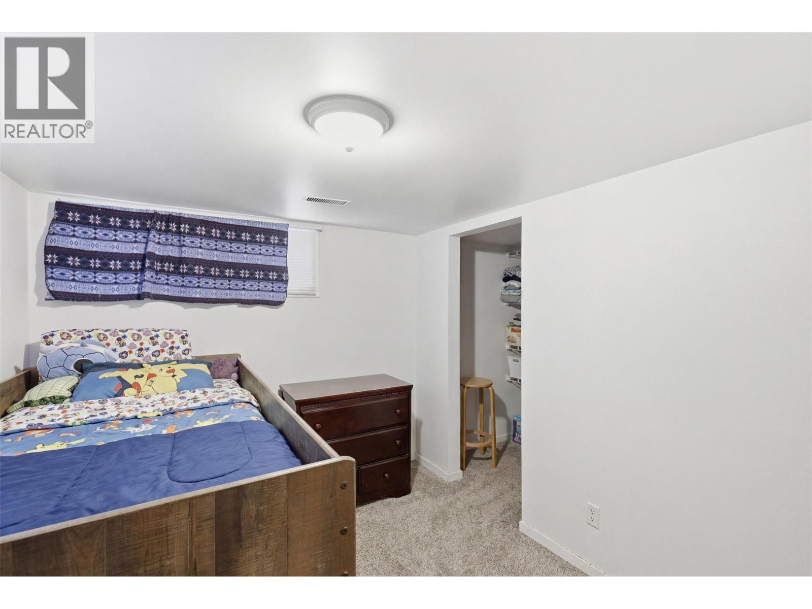 421/423 ALEXANDER AVENUE - 53